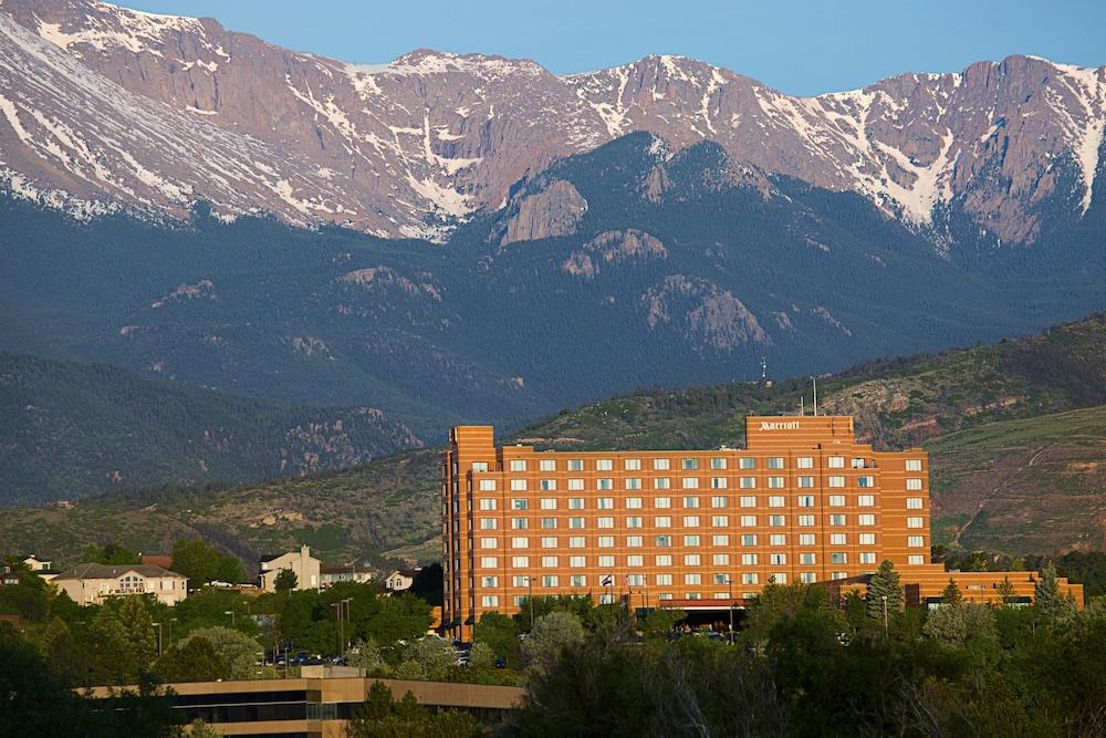 Отель Colorado Springs Marriott Экстерьер фото